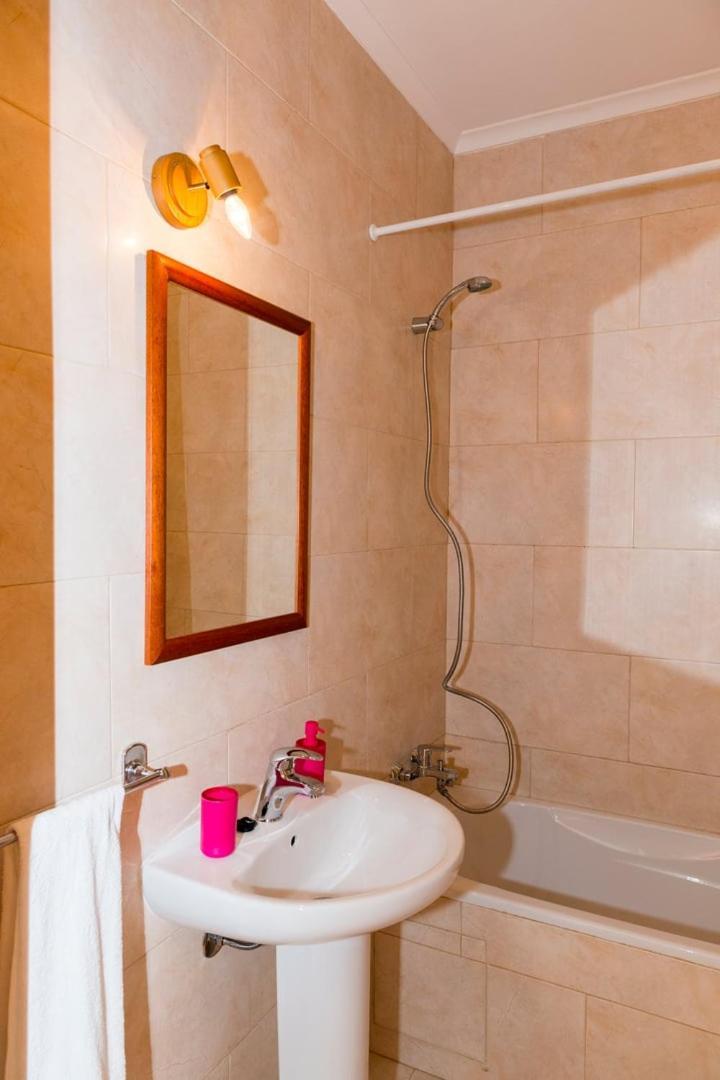 Tac - Alcantarilha House Apartman Kültér fotó